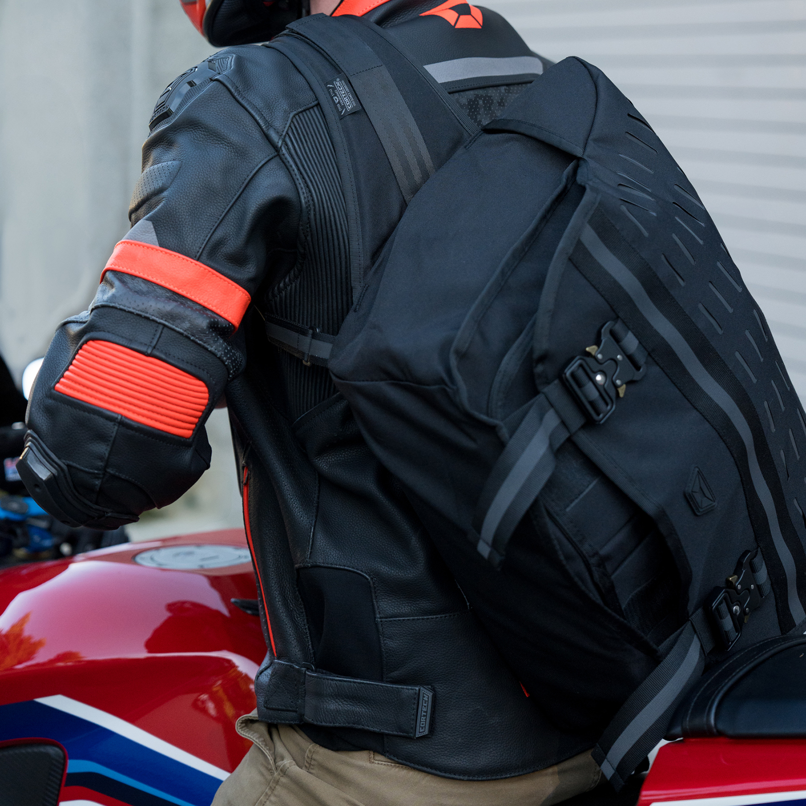 Cortech Waterproof Messenger Bag – Cortech USA